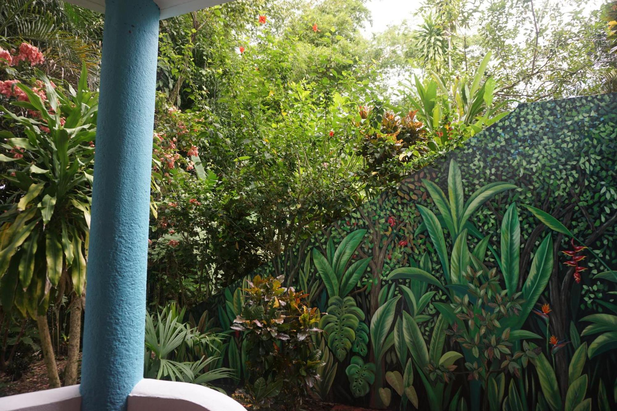 Hotel Planeta Sano Manuel Antonio Dış mekan fotoğraf