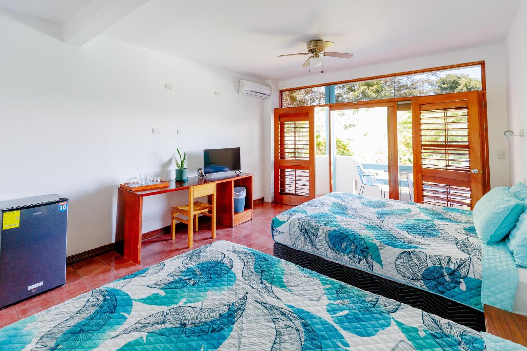 Hotel Planeta Sano Manuel Antonio Dış mekan fotoğraf