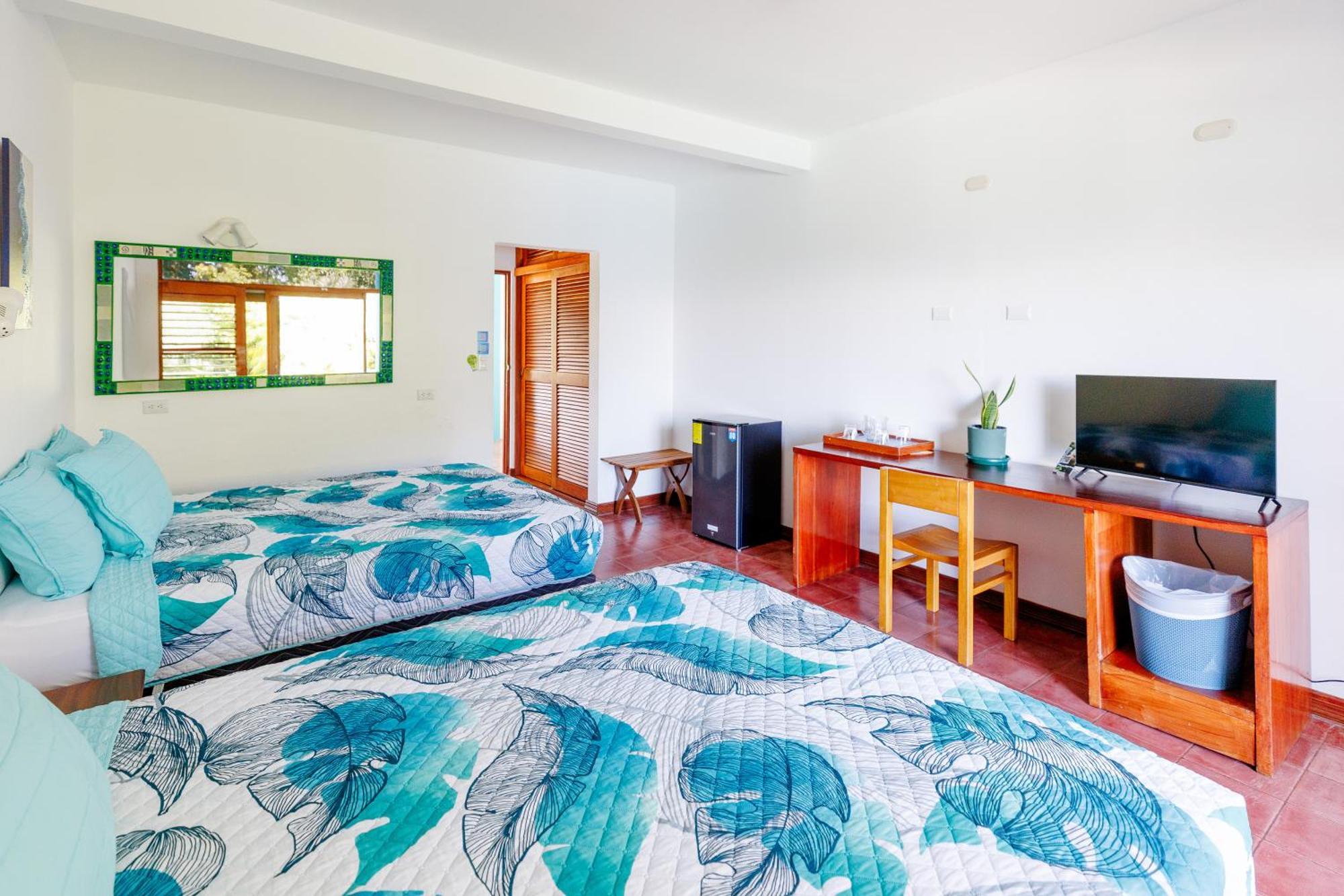 Hotel Planeta Sano Manuel Antonio Dış mekan fotoğraf